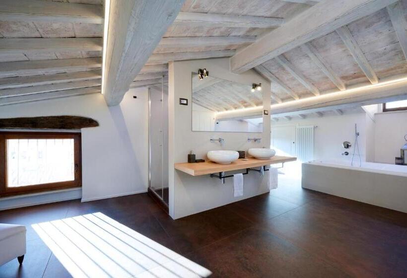 キングサイズベッドのデラックスルーム, Palazzo Pio Iii   Residenza D Epoca