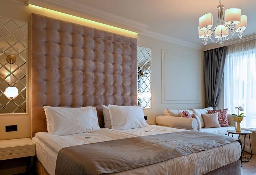 Номер Deluxe Вид на Море Боковой, Casa Di Fiore Spa And Medical Hotel, Mineral Pools & Private Beach