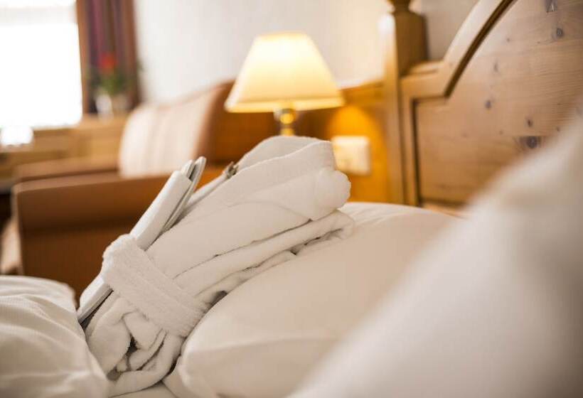 اتاق استاندارد با چشم‌انداز کوهستان, All Inclusive Hotel Lohmann
