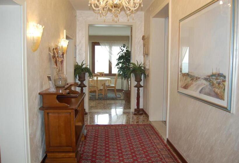 Апартаменты 3 Спальни, Oasis Lagoon Estate