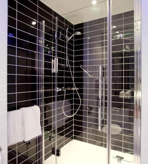Номер Стандарт, Holiday Inn Express Neunkirchen, An Ihg