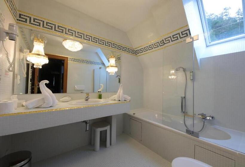 Полулюкс Superior, Schloss Hotel Fernsteinsee
