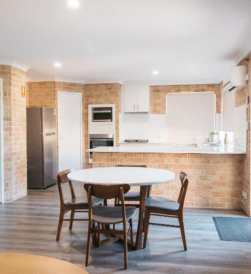 Апартаменты 3 Спальни, Quality Apartments Banksia Albany
