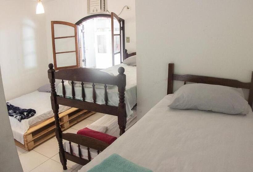 이코노이 4인룸, Pousada Pérola Do Guarujá Ltda  Me