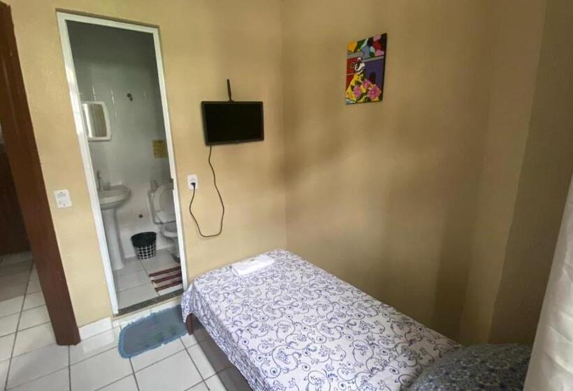 シングルベーシックルーム, Rioslz Hostel