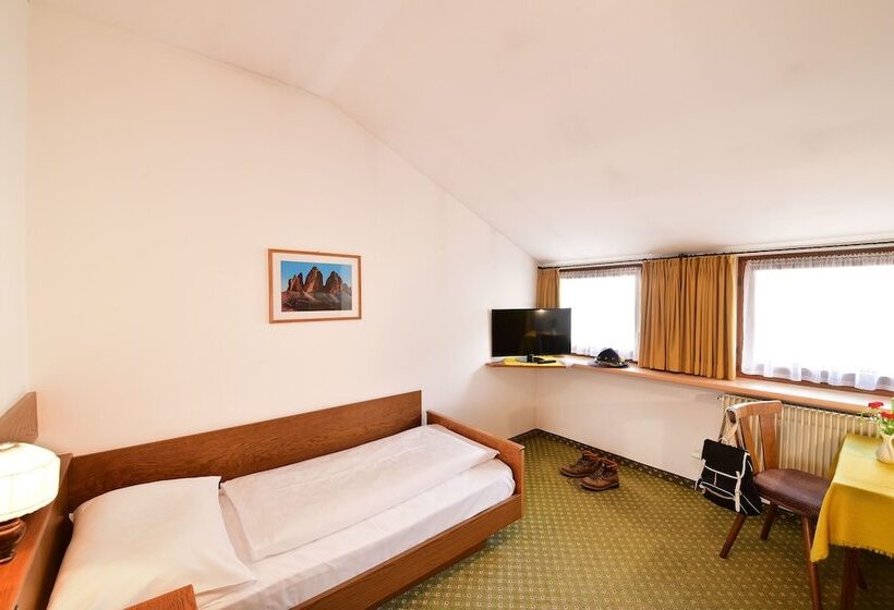 Номер Стандарт Индивидуальный, River Hotel Post
