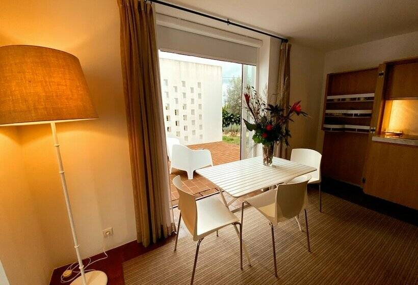 سوییت خانوادگی, The Lince Ecorkhotel évora