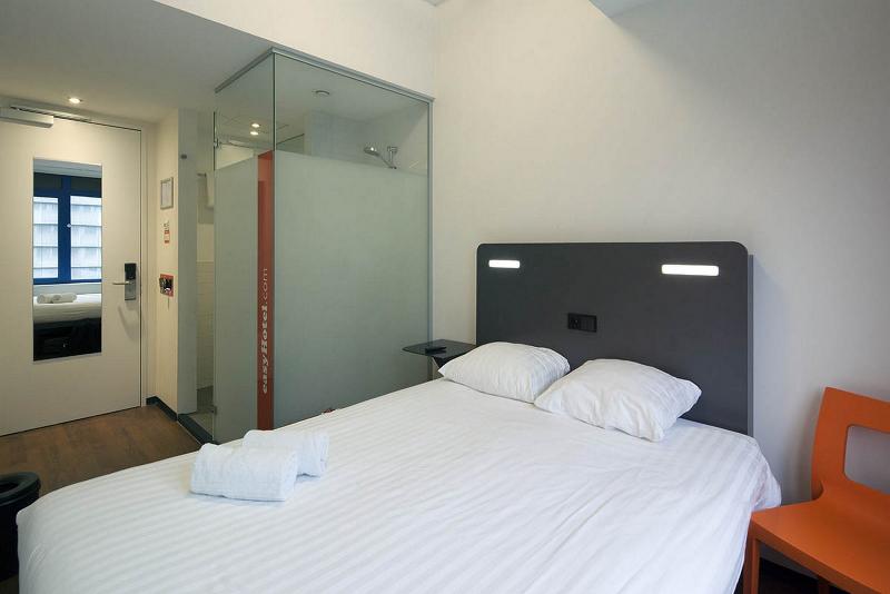 Quarto Basic, Easyhotel Rotterdam City Centre