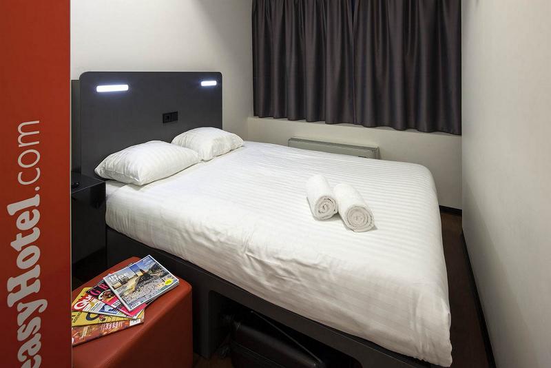 Basic Room, Easyhotel Rotterdam City Centre