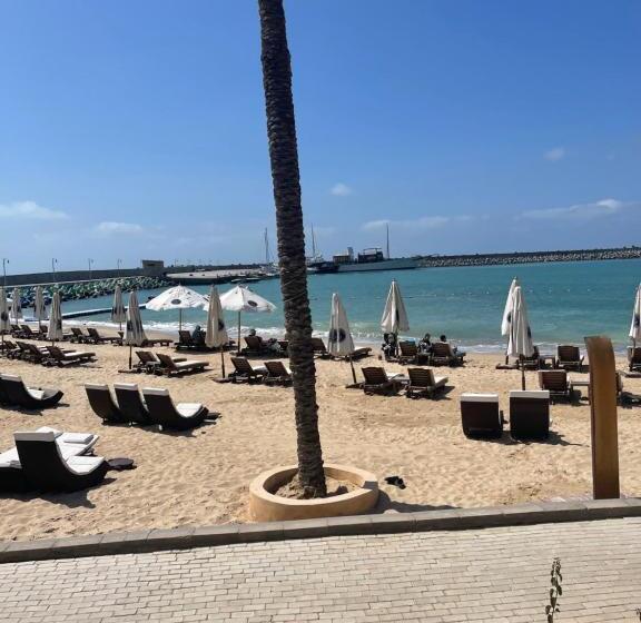 اتاق لوکس با چشم‌انداز دریا, Fleet Club Mahrousa