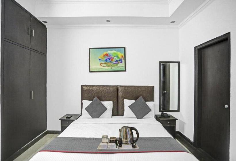Quarto Triplo Clássico, Townhouse Happy Keys Near Iskcon Temple Noida