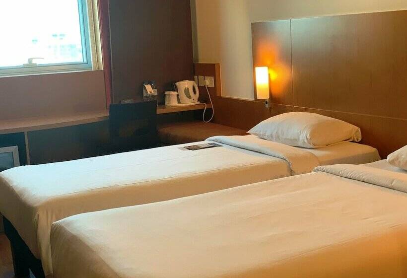 Номер Стандарт, Ibis Fujairah