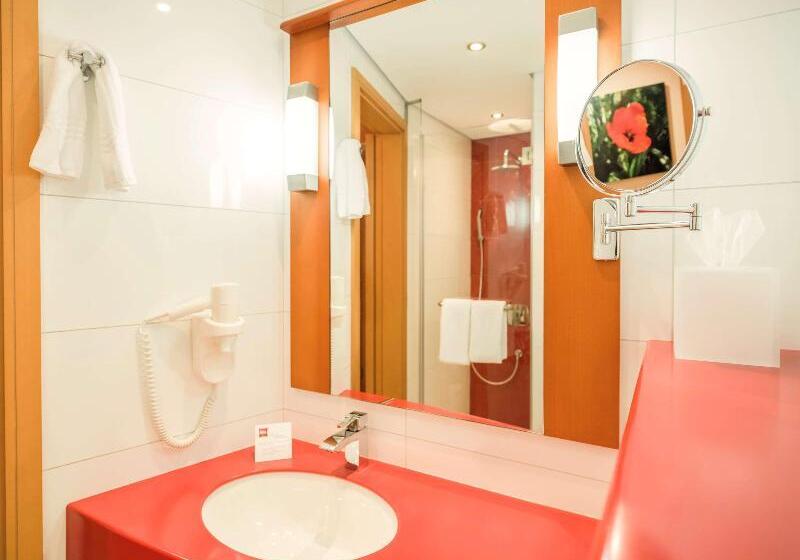 Номер Стандарт, Ibis Fujairah