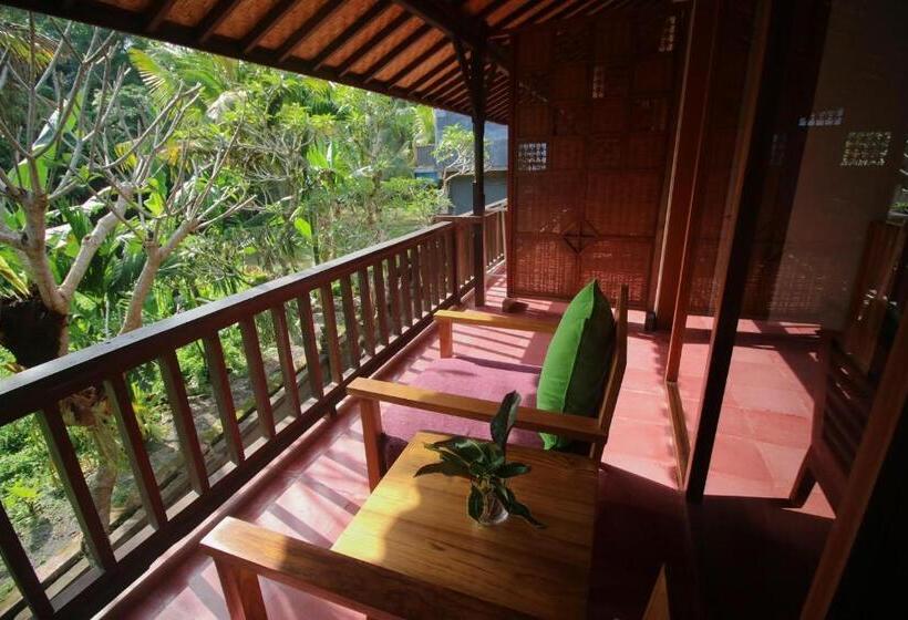 غرفة قياسية مزوَّدة بشُرفة, Jati Homestay