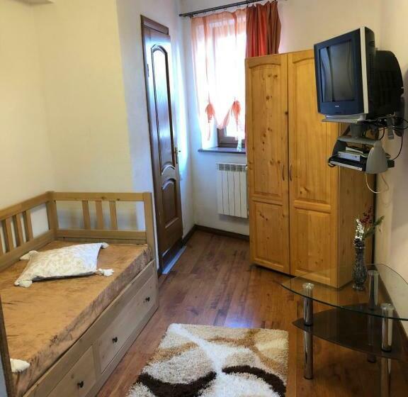 اتاق استاندارد, Chalet Trostian