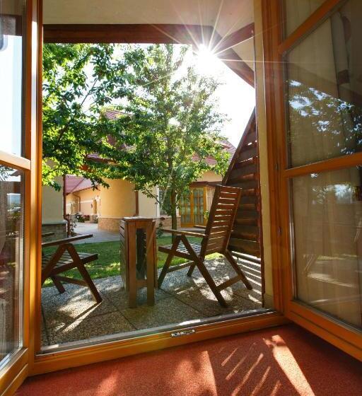 Quarto Estandar com Terraço, Kehida Termál Resort & Spa