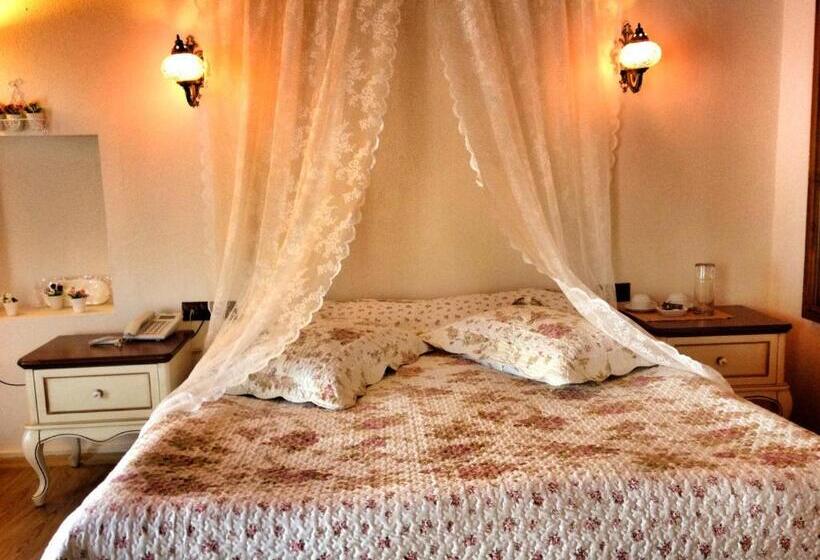 اتاق لوکس با تراس, Sakli Konak Cappadocia Hotel&restaurant