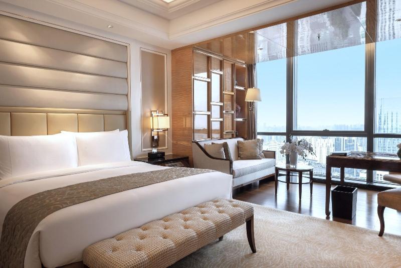Club Room King Bed, The Ritzcarlton, Chengdu
