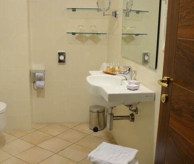 جناح, Park Hotel Argento