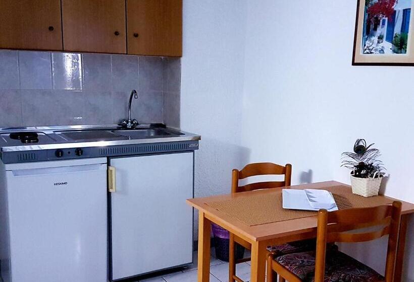 Апартаменты 1 Спальня с Балконом, Pyrgos Hotel Apartments