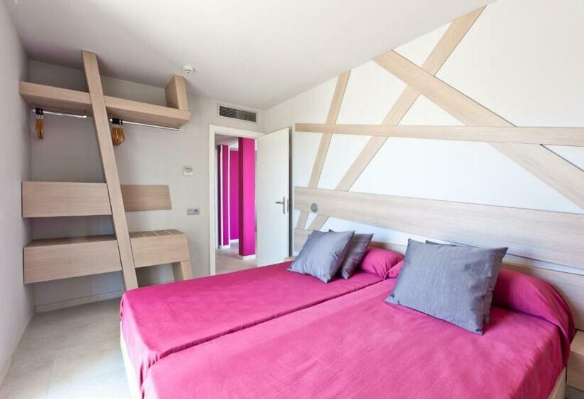 3침실 아파트 측면 바다 전망, Ryans Ibiza Apartments  Only Adults