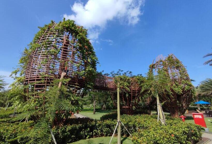 Appartement 1 Chambre Vue Mer, 2 Room 3beds Near Pik Avenue With Beautiful View