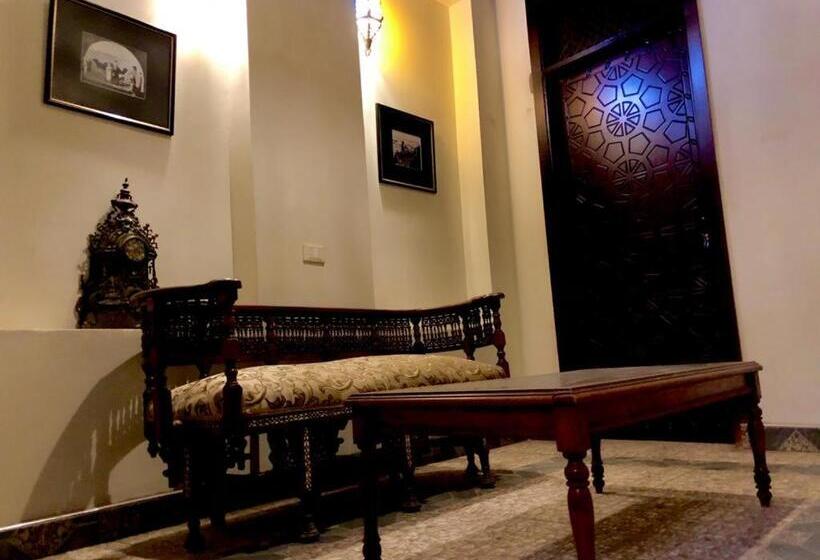 اتاق استاندارد, Gamaleya Boutique