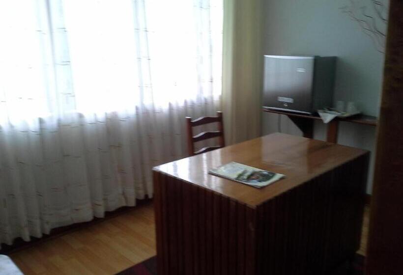 Полулюкс, Cabaña Quinta