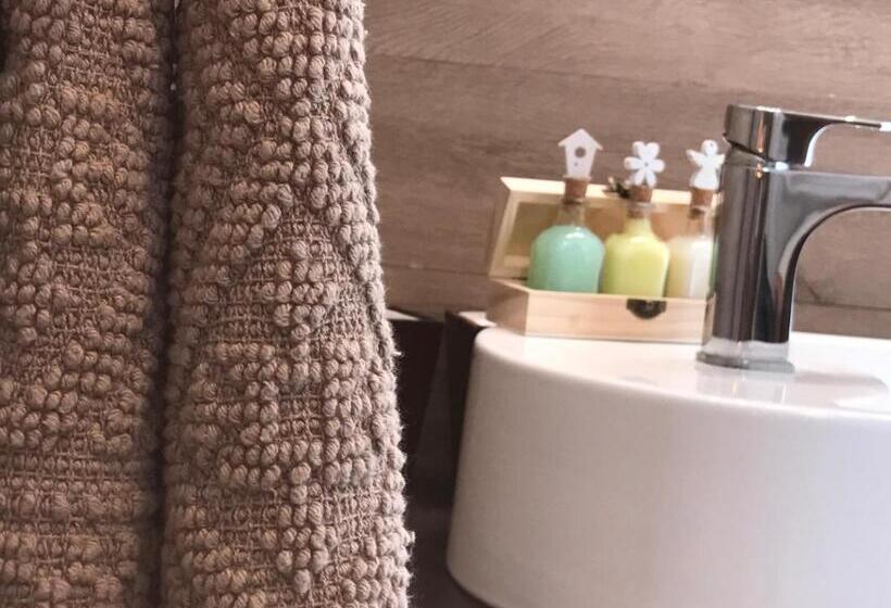 Quarto Deluxe, Le Fiche D’india