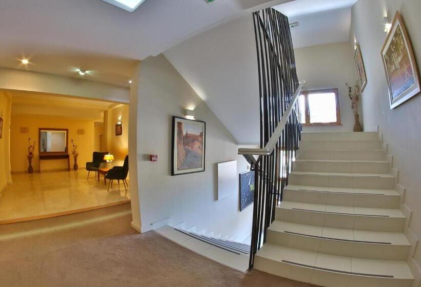 Comfort room with balcony, Olimp