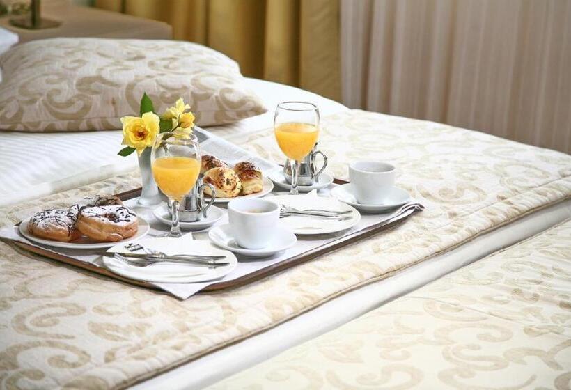 Comfort room with balcony, Olimp