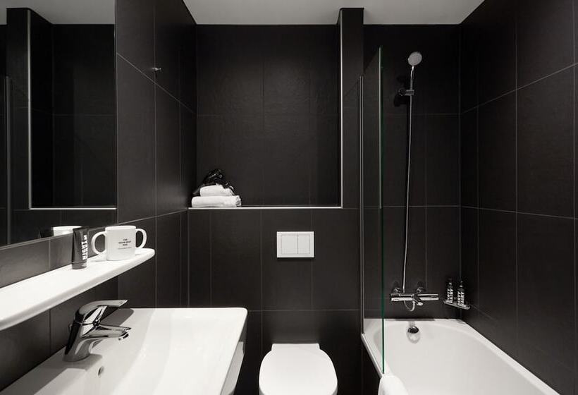 Suite, The Social Hub Amsterdam West