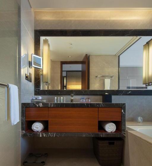 Номер Superior, Crowne Plaza Wuxi Taihu, An Ihg