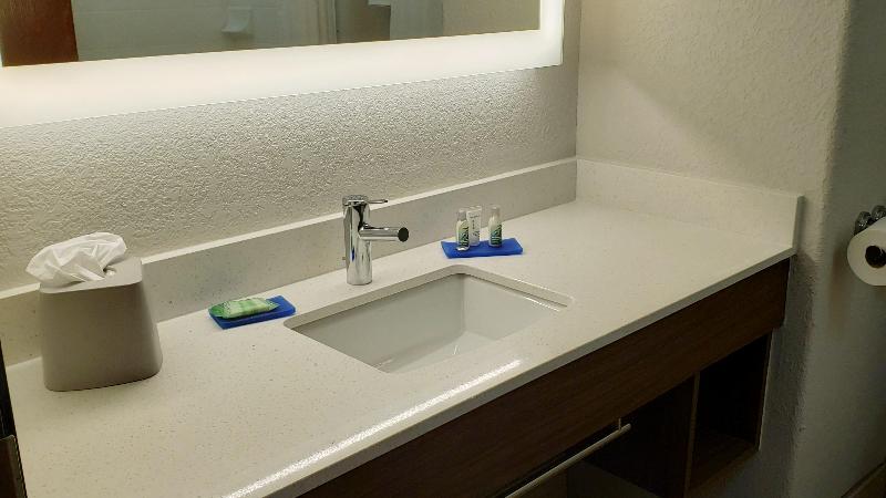 Стандартный Номер Кровать Кинг, Holiday Inn Express Hotel And Suites Weslaco, An Ihg