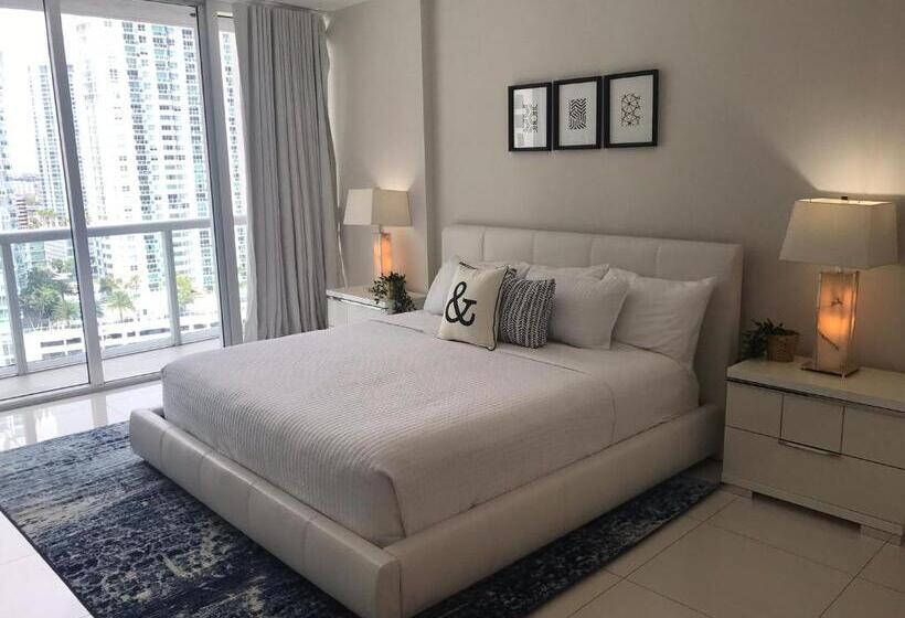 スタンダードスタジオ, Brickell By Miami Vacation Rentals