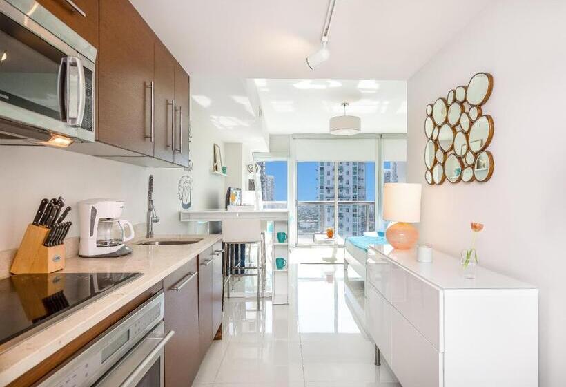 スタンダードスタジオ, Brickell By Miami Vacation Rentals