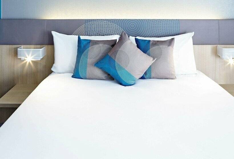 Номер Superior, Novotel London Wembley