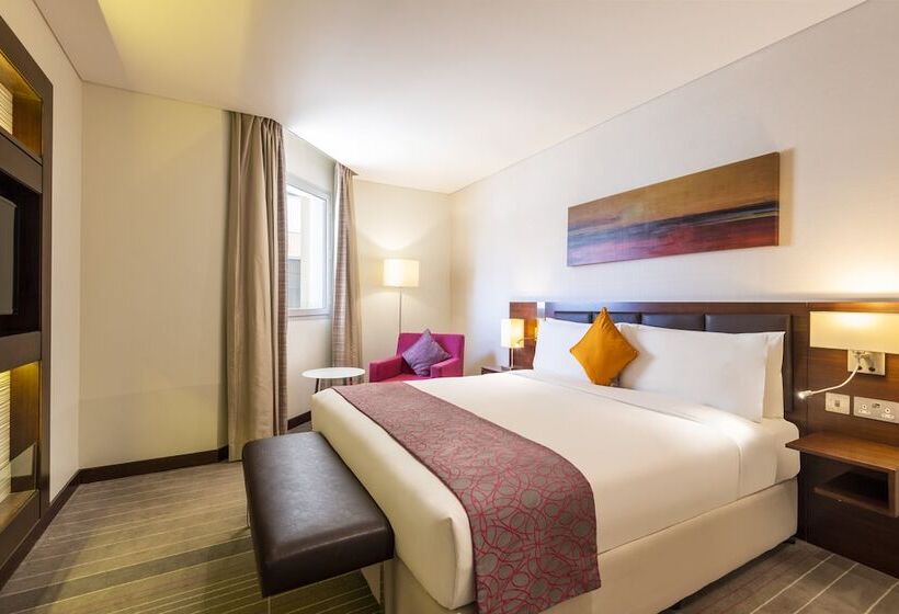 سوییت, Holiday Inn Alseeb Muscat, An Ihg
