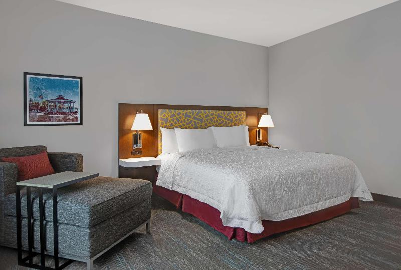 اتاق لوکس, Holiday Inn Alseeb Muscat, An Ihg