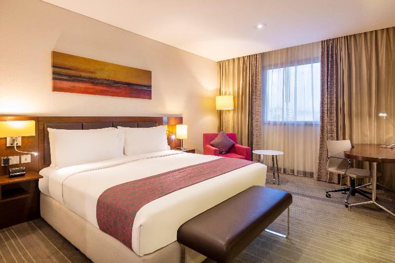 اتاق استاندارد با چشم‌انداز استخر, Holiday Inn Alseeb Muscat, An Ihg