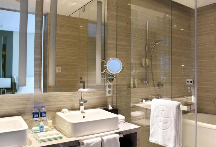 Номер Executive, Langham Place Guangzhou   Walking Distance To Canton Fair & Overseas Buyers Registration Service