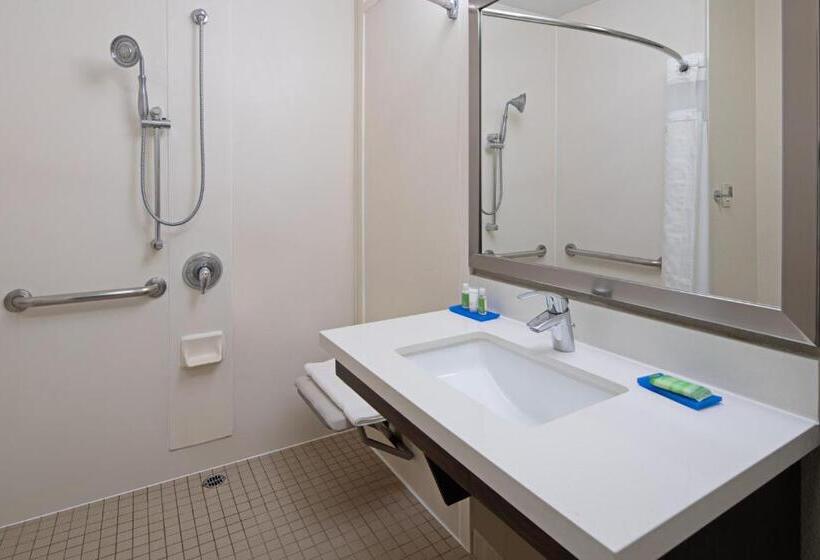 Номер Стандарт Адаптированный для Инвалидов, Holiday Inn Express & Suites   Valencia   Santa Clarita, An Ihg