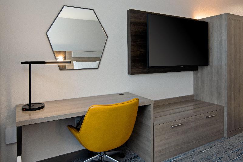 Стандартный Номер Кровать Кинг, Holiday Inn Express & Suites   Valencia   Santa Clarita, An Ihg