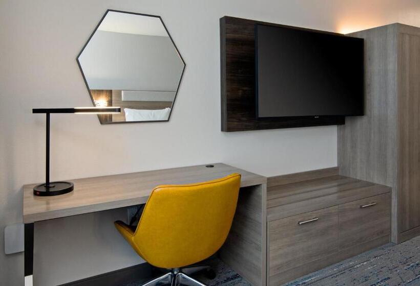 장애인을 위한 스위트, Holiday Inn Express & Suites   Valencia   Santa Clarita, An Ihg