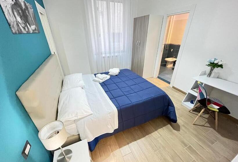 اتاق کلاسیک چهارنفره, Bed Boutique Napoli Colors