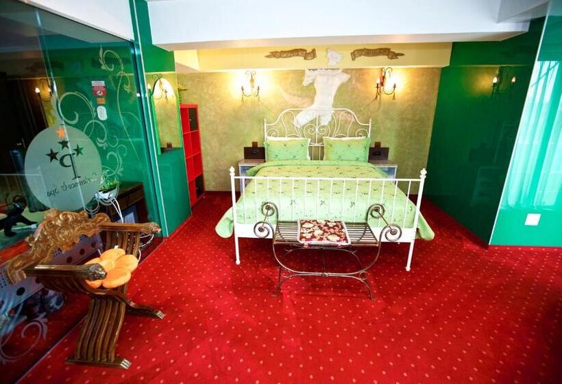اتاق سوپریور با تخت بزرگ, Grand Pier  Old Town