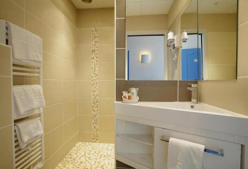 Семейный Номер, Logis Hôtel Corintel Bordeaux Est