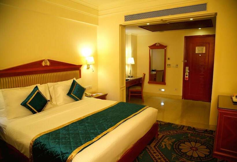 Номер Deluxe, Ramada By Wyndham Amritsar