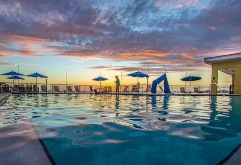 آپارتمان 1 خوابه با چشم‌انداز دریا, 2 Bed Condo With Balcony Facing Pool And Sunsets!