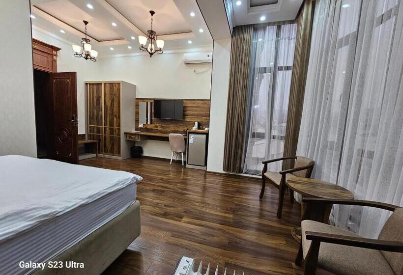 سوییت جونیور, Sharq